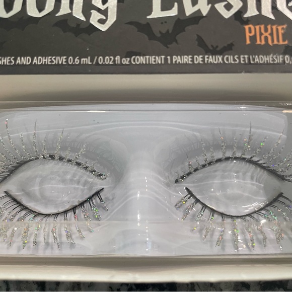 Fright Night Limited Edition Pixie Dust Spooky Lashes By Ardell - Picture 2 of 5
